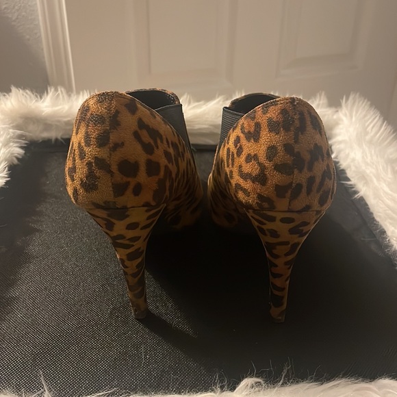 Madden Girl Leopard Heels - Picture 7 of 10